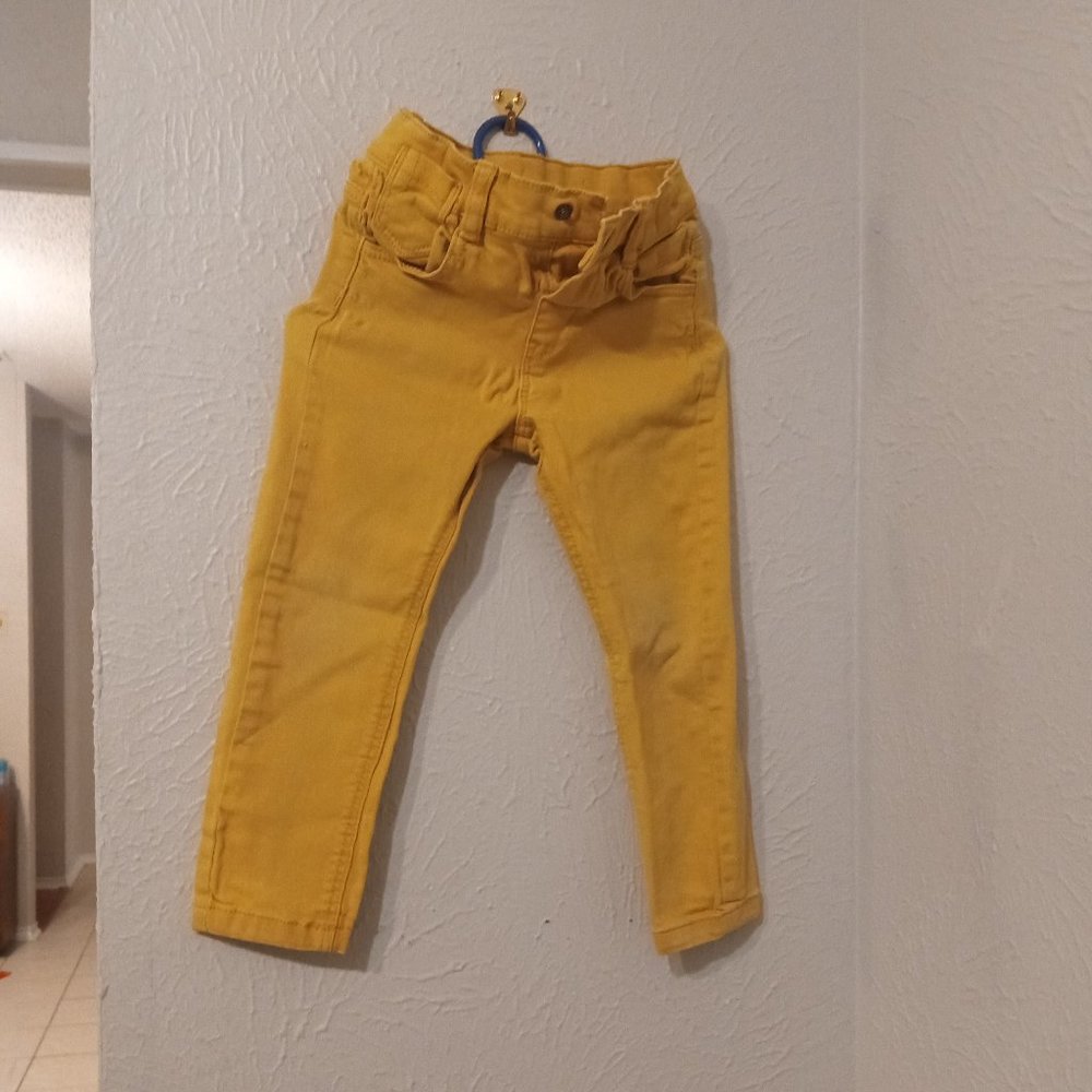 💛 Yellow Jeans 💛